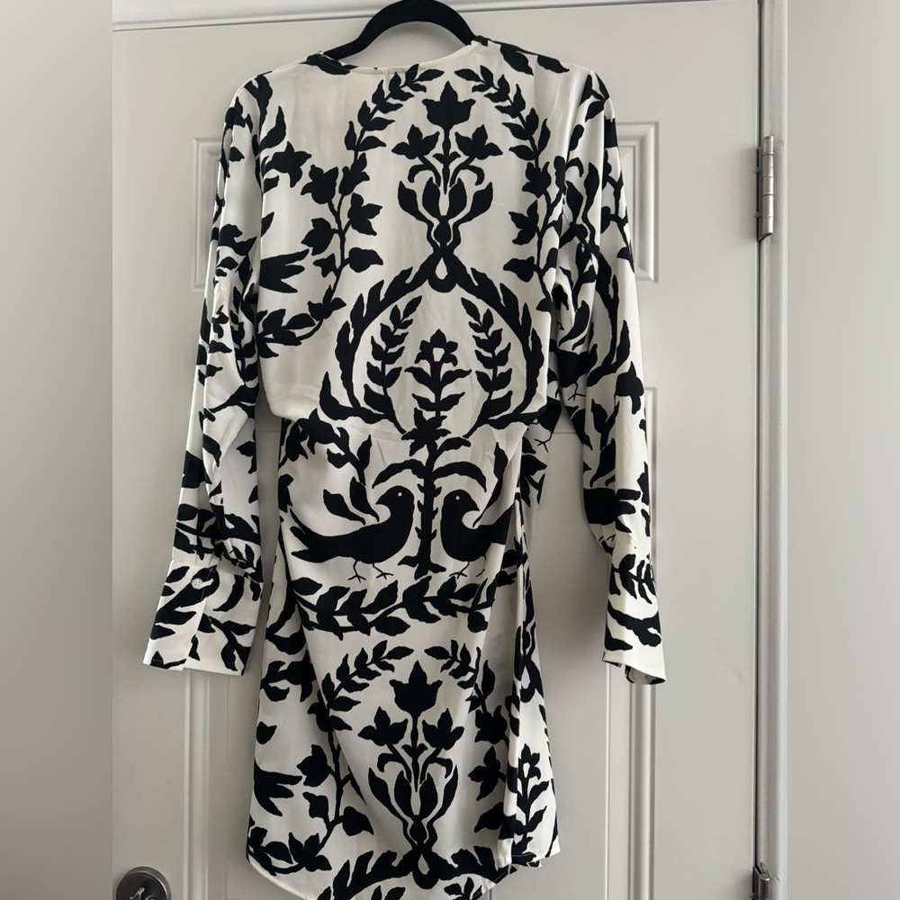 H&M WRAP DRESS - Picture 3 of 3